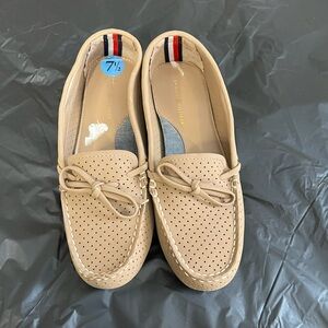 Women’s Tommy Hilfiger Beige Loafers